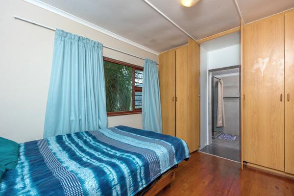 5 Bedroom Property for Sale in Denneoord Western Cape